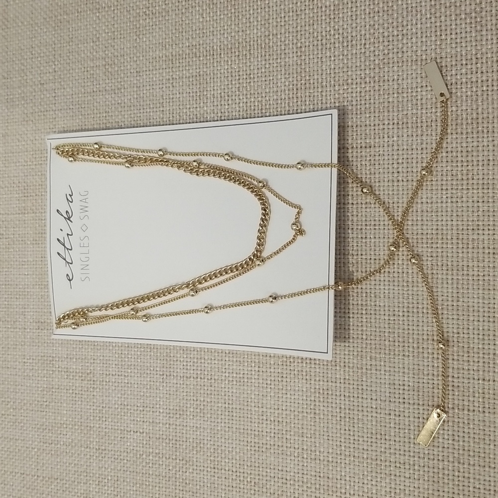 Gold Tone Necklace